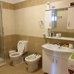 Aminn Apartment